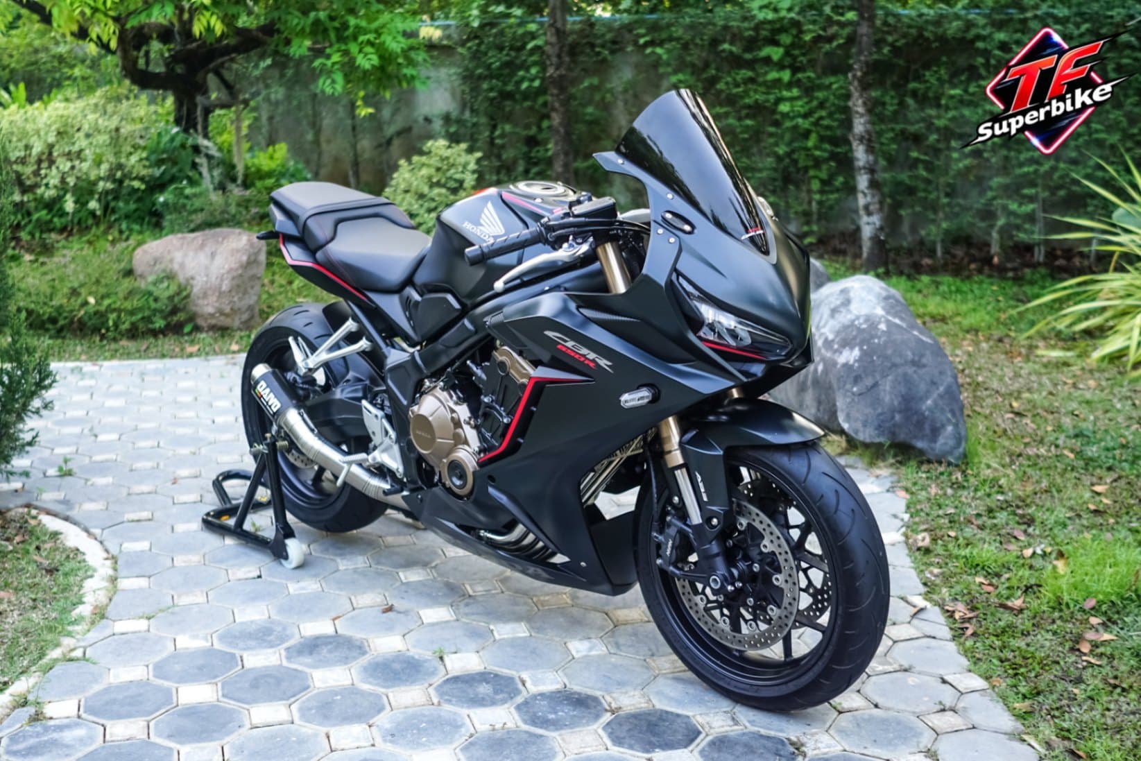 Honda CBR650R รูปที่ 1