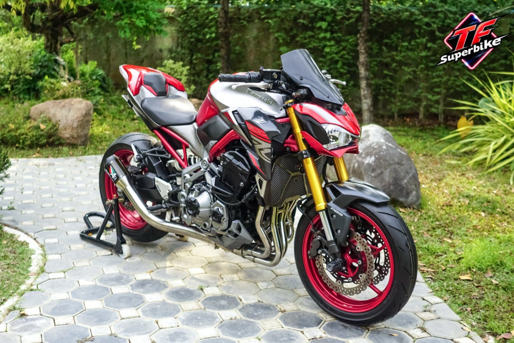 Kawasaki Z900SE รูปที่ 1