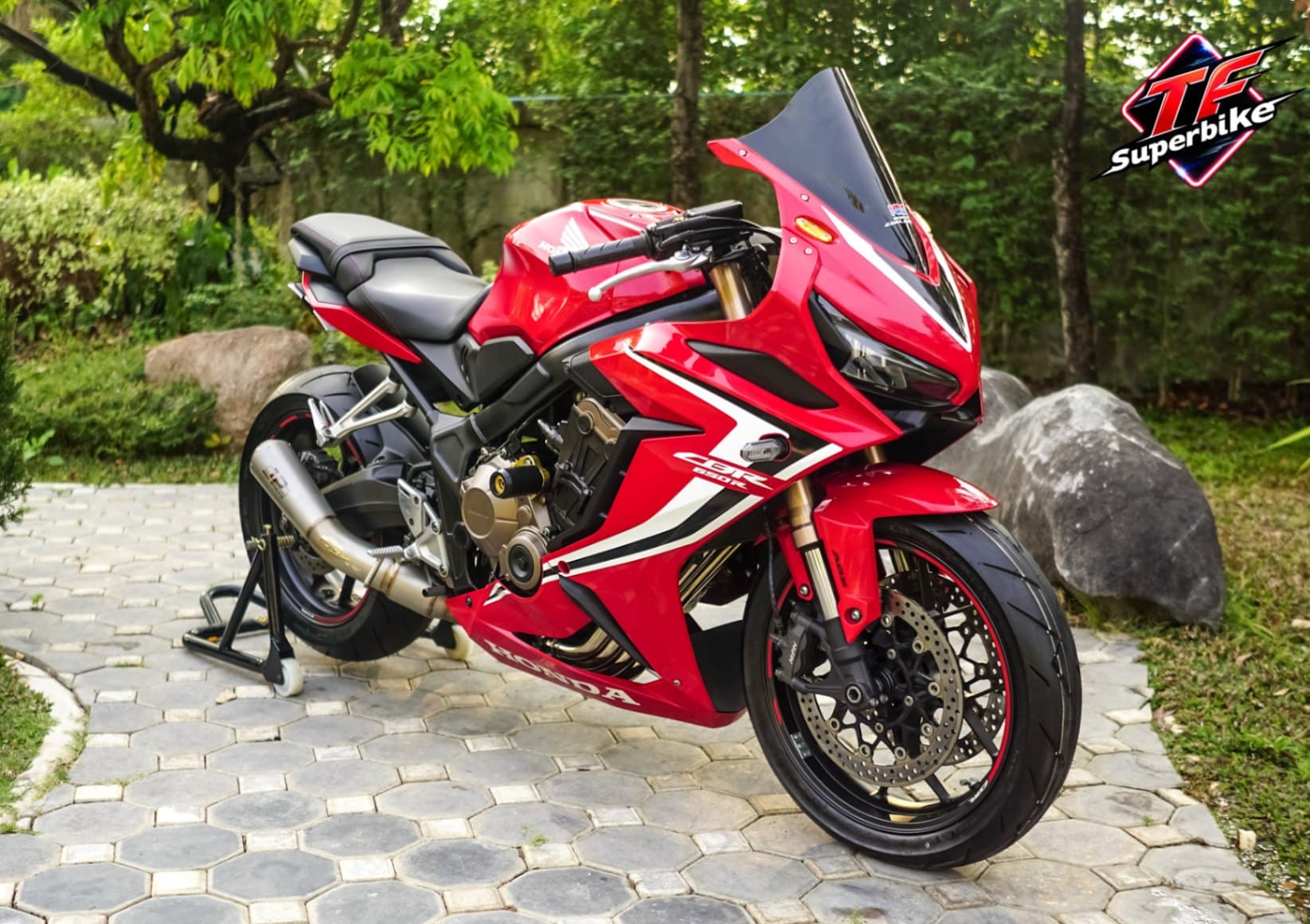 Honda CBR650R รูปที่ 1